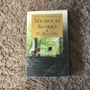 Nicholas Sparks "The Best of Me" Paperback Book in Green and Gold